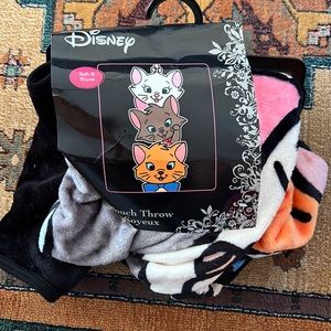 Disney Aristocats throw blanket